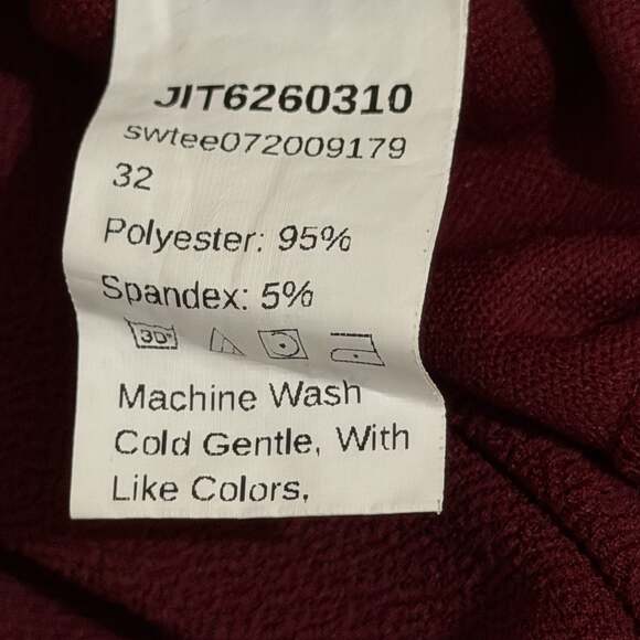 Scalloped Edge Solid Top - Picture 7 of 8